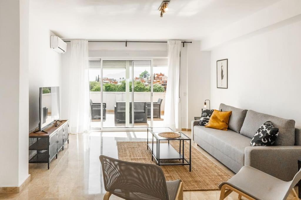 Modern Two-bedroom Apartment
